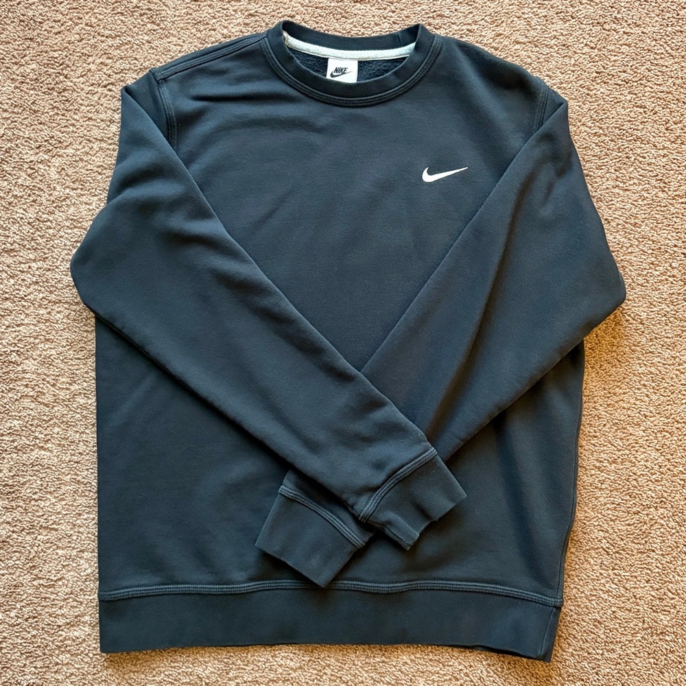 Nike Men's Black Crewneck Sweater